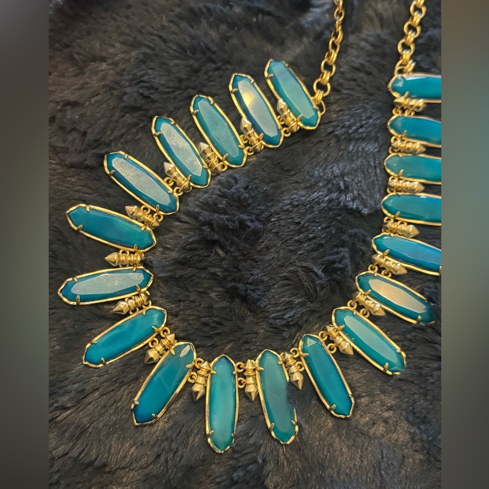 Kendra Scott Statement Necklace